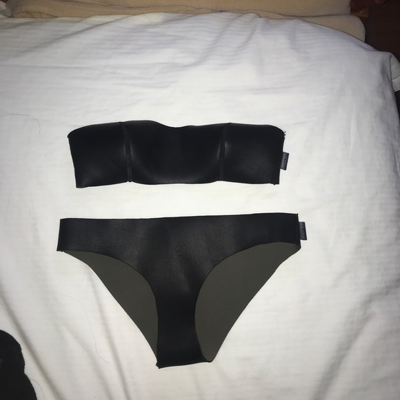 Reversible bikini - Picture 6 of 8